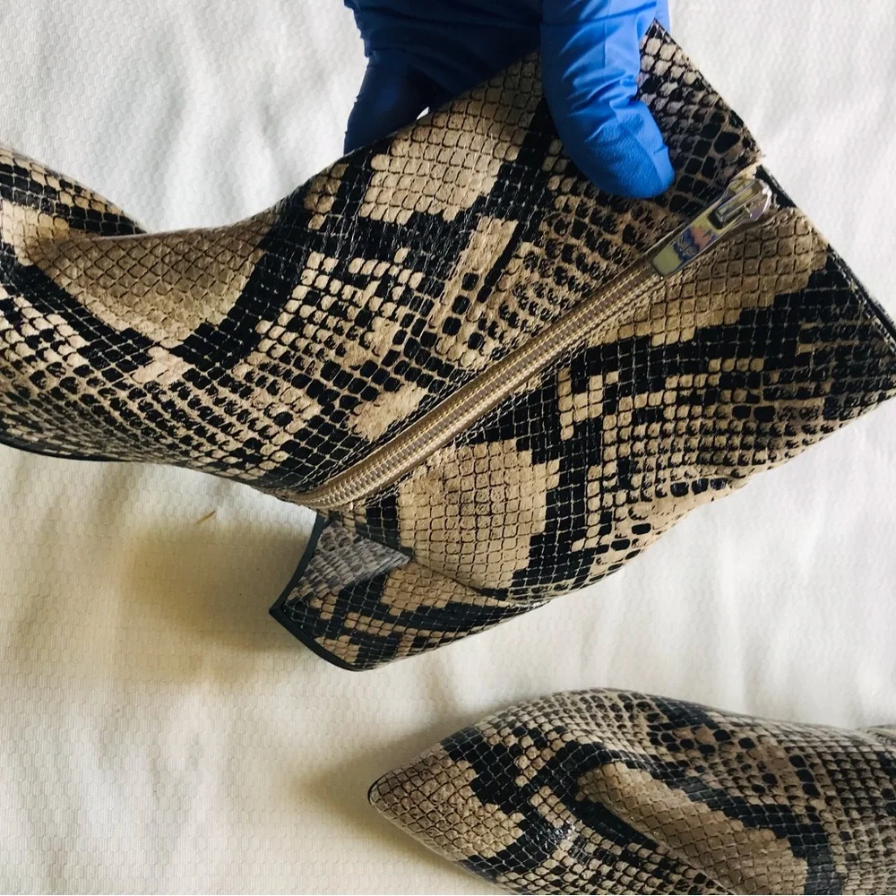 Marc fisher Snakeskin‎ Ankle Boots